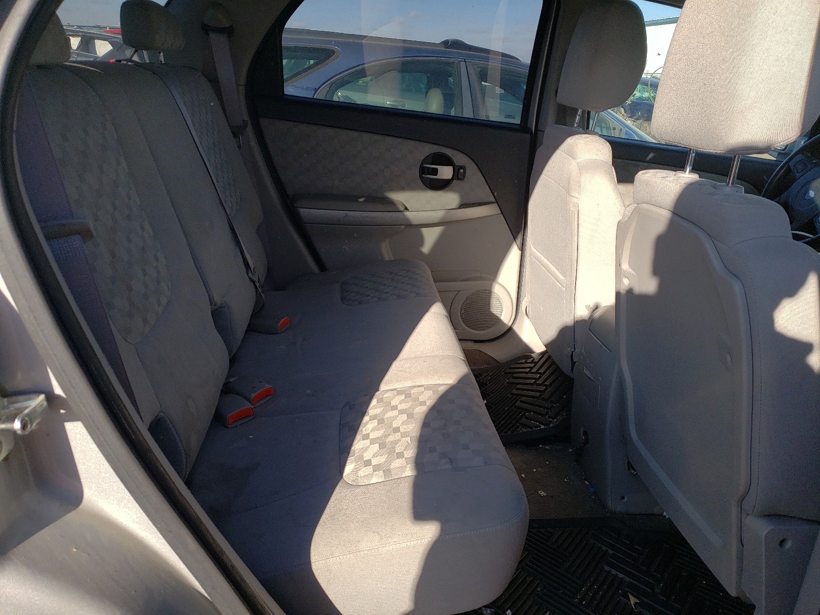 Photo 17 from auction – 2006 CHEVROLET EQUINOX LT with VIN 2CNDL73F266019131