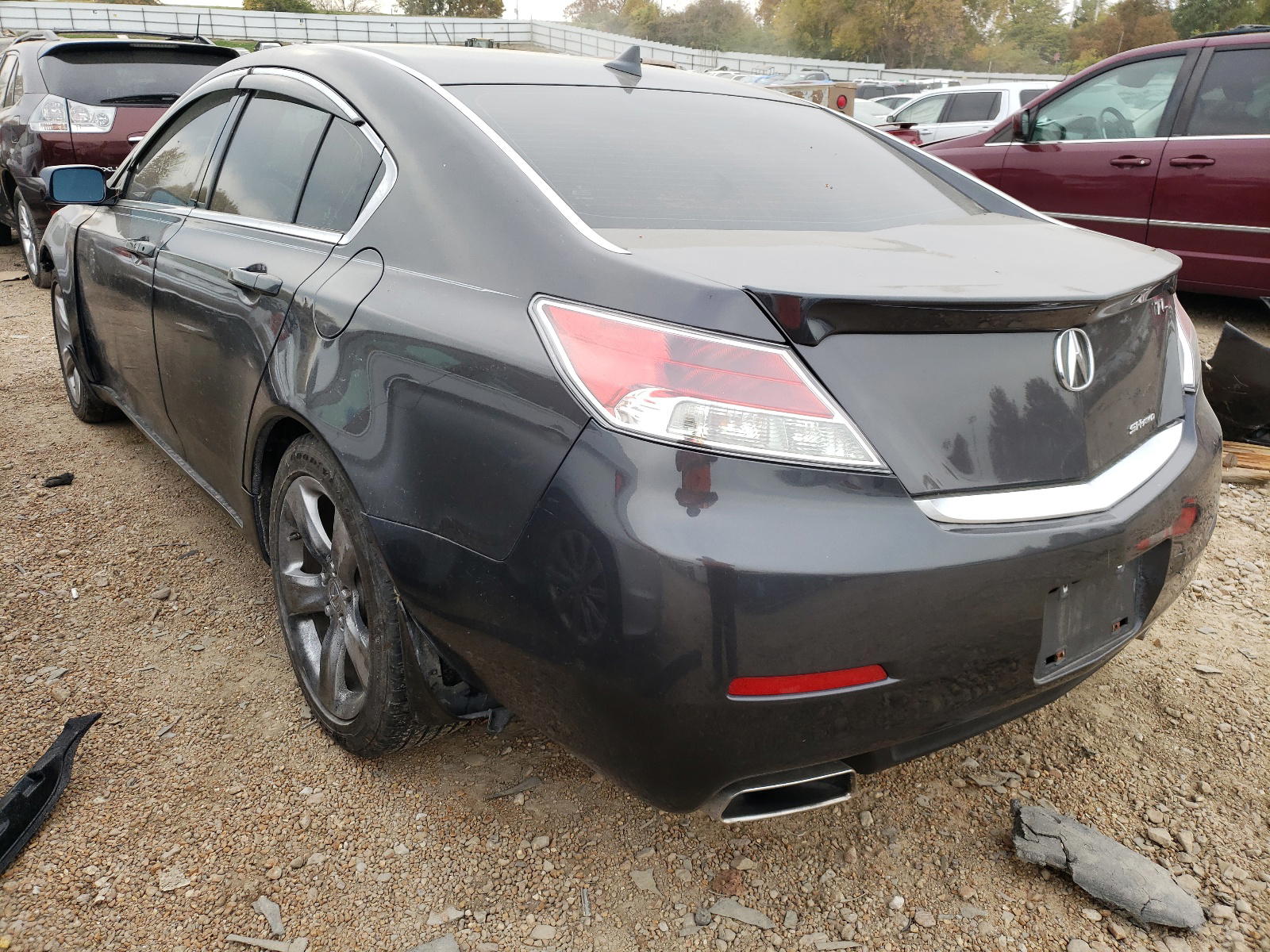 Photo 3 from auction – 2013 ACURA TL TECH with VIN 19UUA9F56DA001029