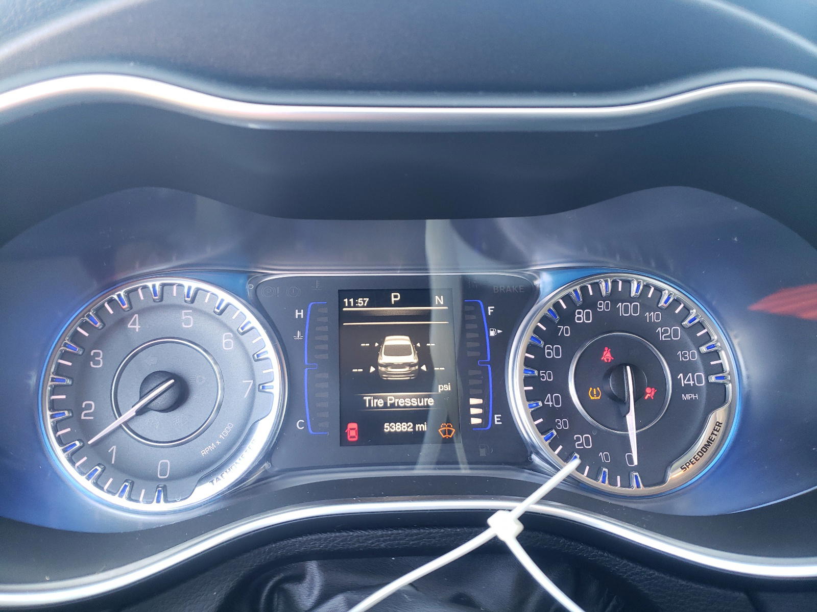 Photo 8 from auction – 2016 CHRYSLER 200 LIMITE with VIN 1C3CCCAB2GN139165