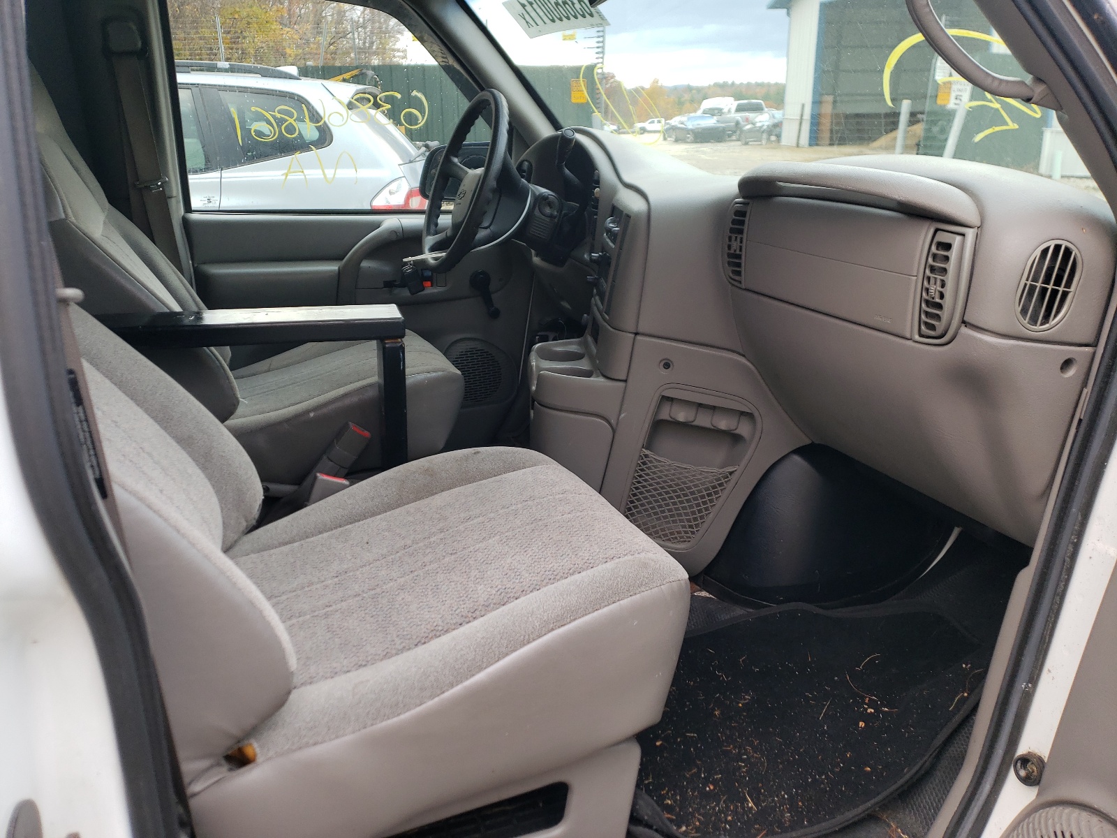 Zdjęcie 5 z aukcji – 2004 CHEVROLET ASTRO z VIN 1GCDL19X64B116005