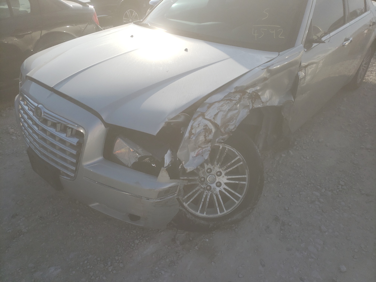 Photo 9 from auction – 2010 CHRYSLER 300 TOURIN with VIN 2C3CA4CD4AH104542