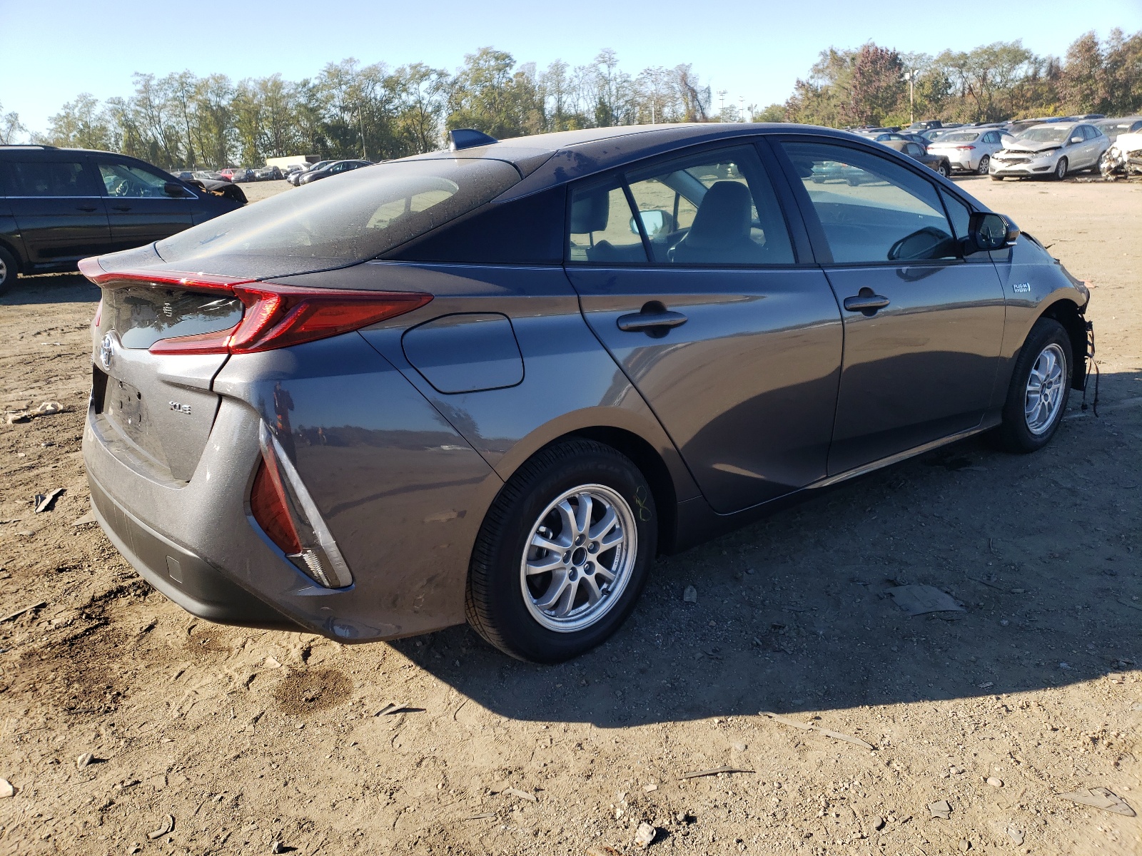 Photo 4 from auction – 2021 TOYOTA PRIUS PRIM with VIN JTDKAMFP2M3189658