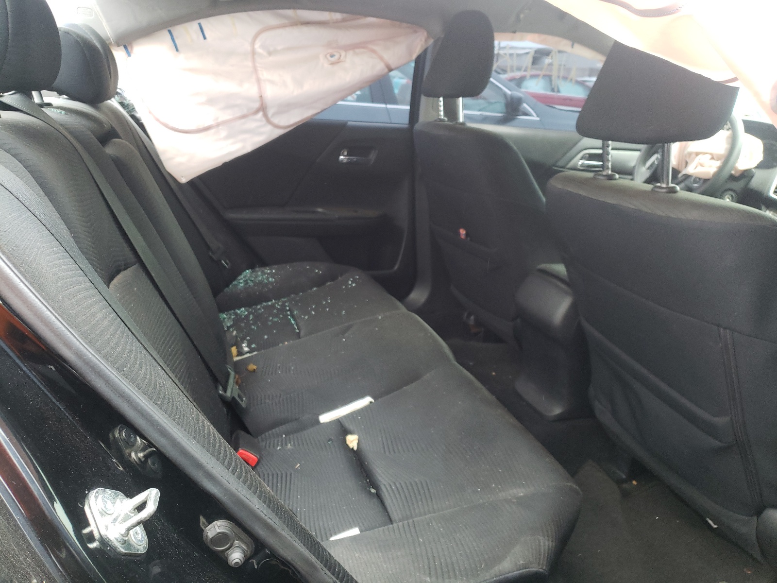 Photo 6 from auction – 2014 HONDA ACCORD LX with VIN 1HGCR2F30EA303217