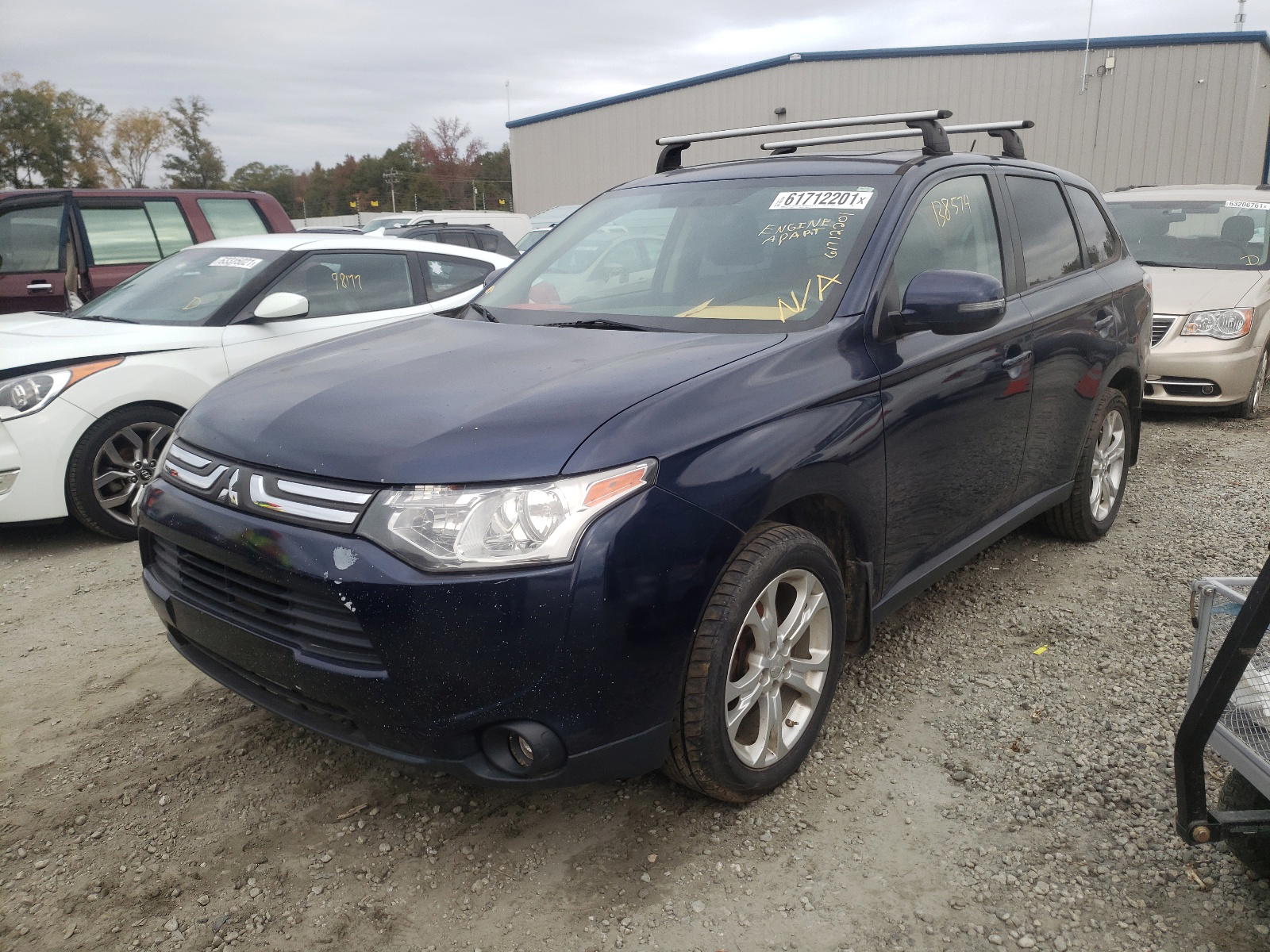 Photo 2 from auction – 2015 MITSUBISHI OUTLANDER with VIN JA4AZ3A3XEZ005997