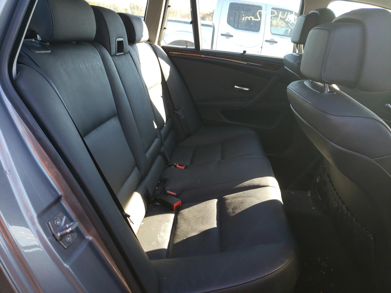 Photo 6 from auction – 2010 BMW 535 XI with VIN WBAPT7C59AC238075