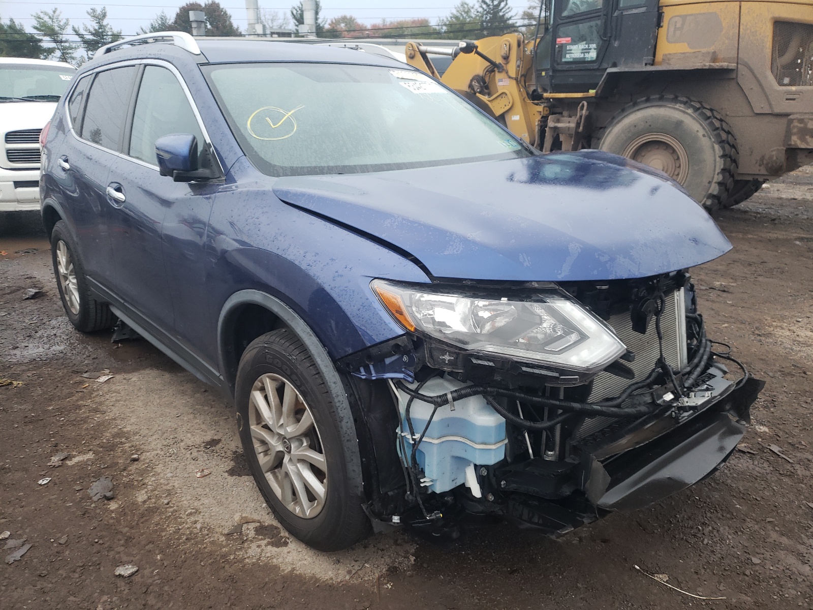 Photo 1 from auction – 2018 NISSAN ROGUE S with VIN KNMAT2MV0JP551180