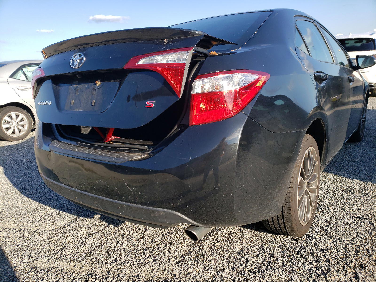 Photo 4 from auction – 2014 TOYOTA COROLLA L with VIN 2T1BURHE1EC083288