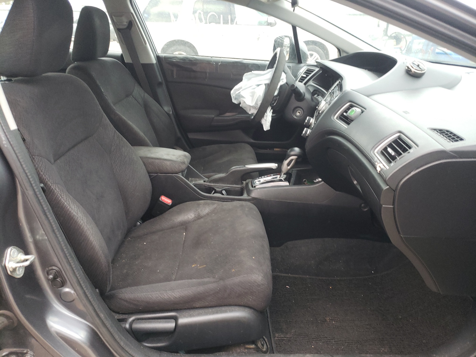 Photo 5 from auction – 2013 HONDA CIVIC LX with VIN 19XFB2F50DE004050