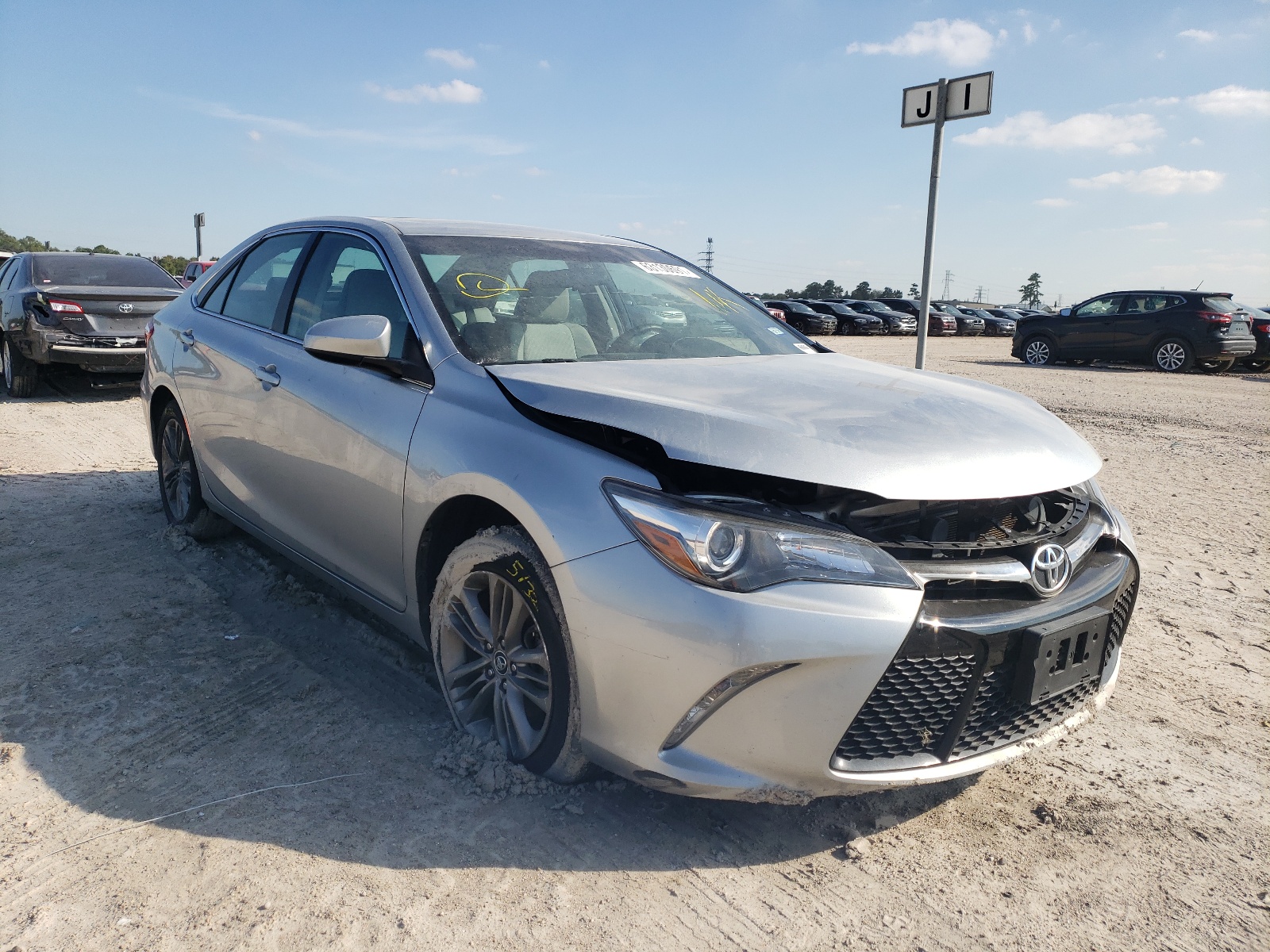 TOYOTA CAMRY LE 2017 with VIN 4T1BF1FK6HU391984 - Photo from auction