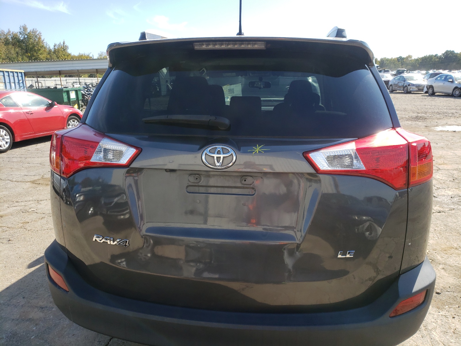 Photo 9 from auction – 2014 TOYOTA RAV4 LE with VIN JTMZFREV6ED031252