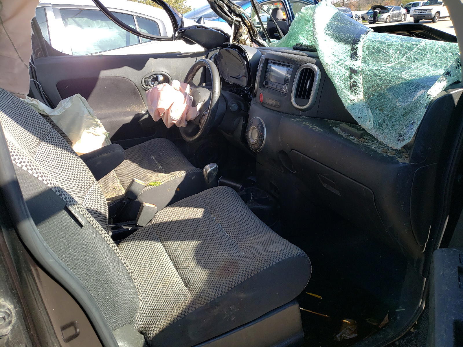 Photo 5 from auction – 2010 NISSAN CUBE BASE with VIN JN8AZ2KR6AT169350