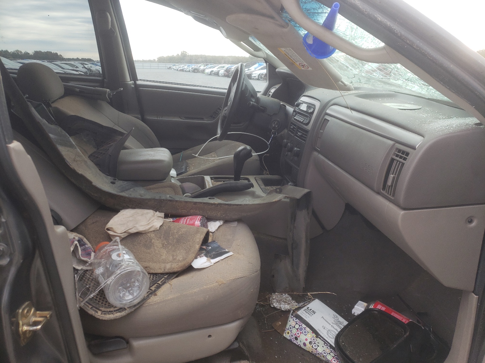 Photo 5 from auction – 2004 JEEP GRAND CHER with VIN 1J4GX48S44C350964