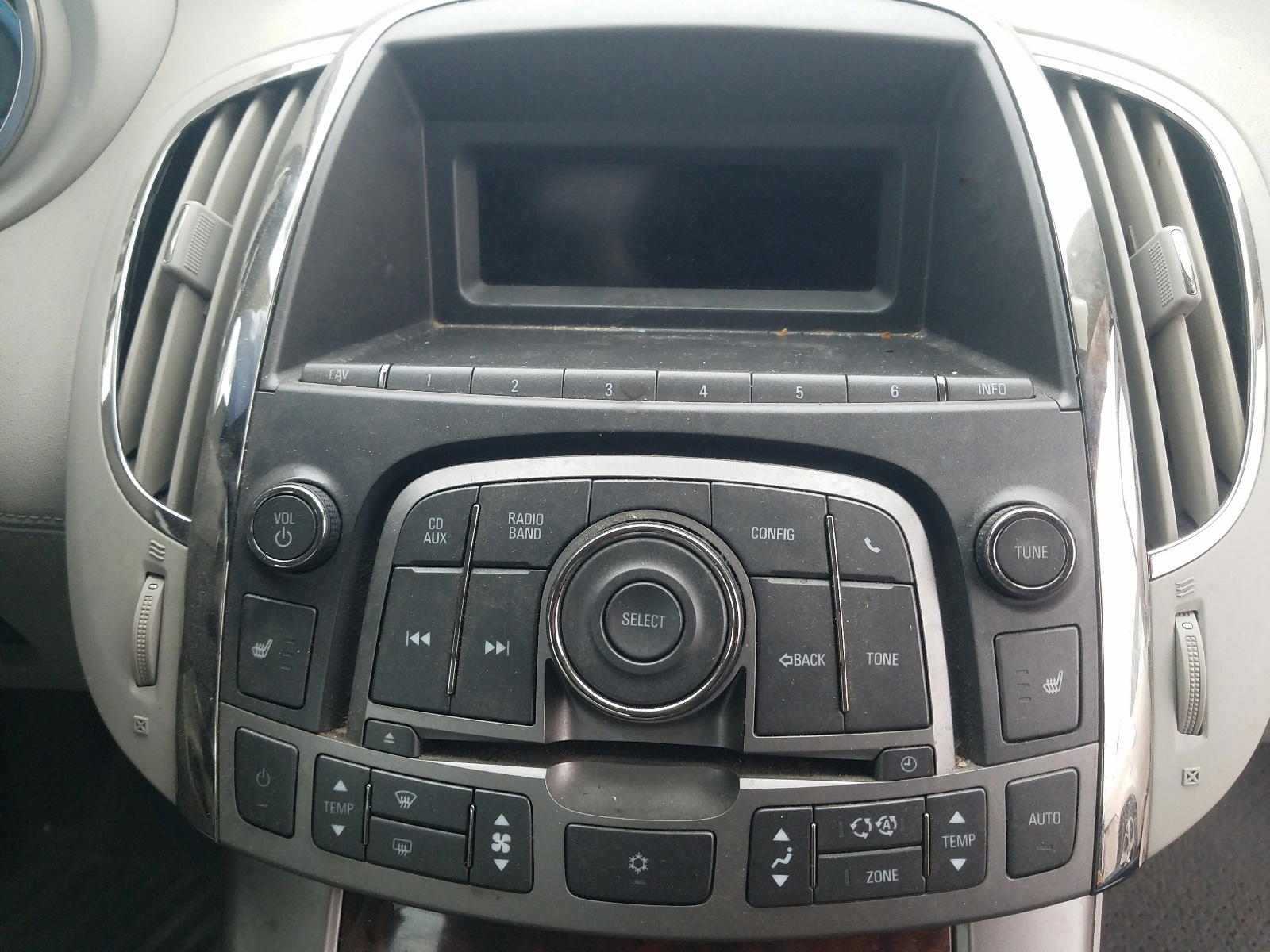 Photo 9 from auction – 2012 BUICK LACROSSE P with VIN 1G4GD5E35CF125172