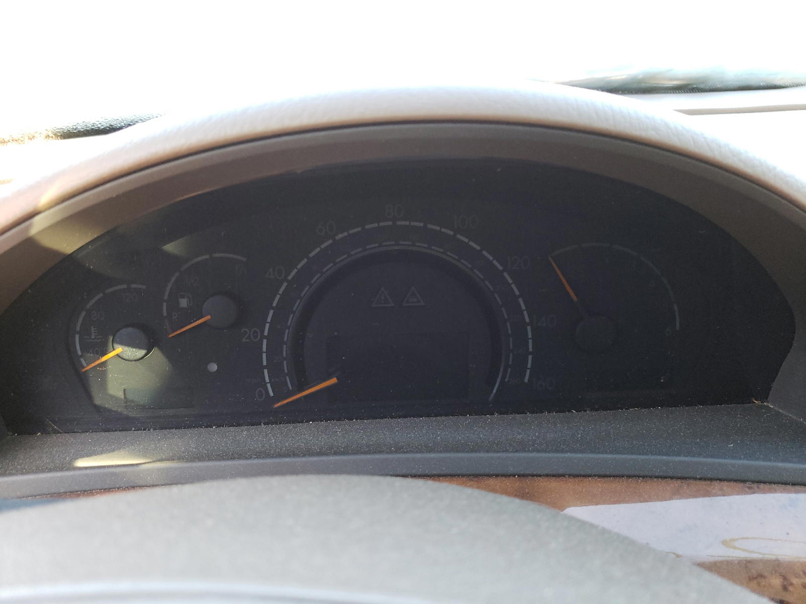 Photo 8 from auction – 2000 MERCEDES-BENZ E-CLASS with VIN WDBNG75J5YA043779