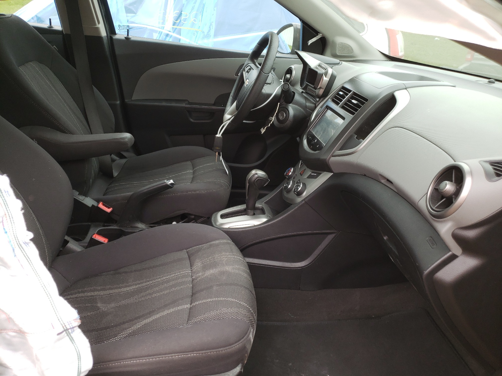 Photo 5 from auction – 2015 CHEVROLET SONIC LT with VIN 1G1JC5SH6F4174788