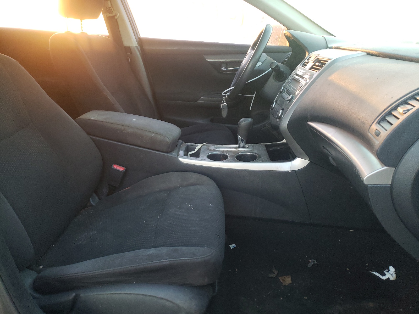 Photo 5 from auction – 2014 NISSAN ALTIMA 2.5 with VIN 1N4AL3AP7EN375053