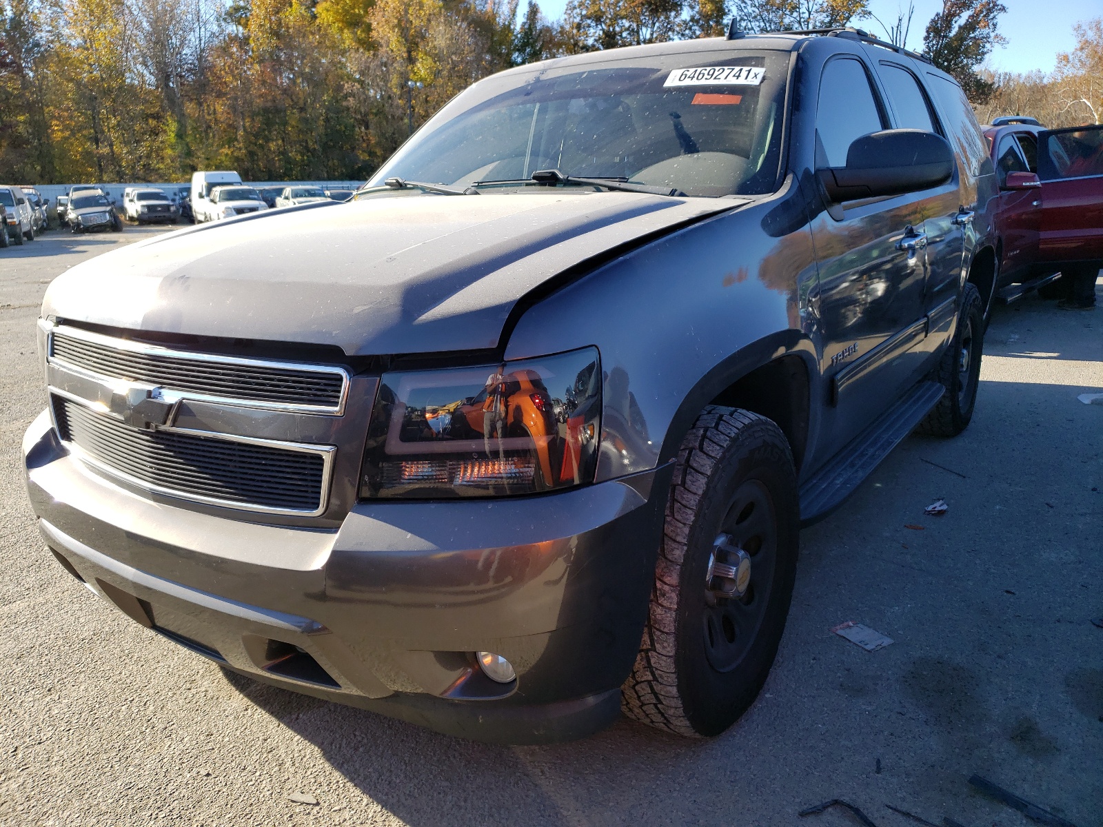 Photo 2 from auction – 2010 CHEVROLET TAHOE K150 with VIN 1GNUKBE02AR207073