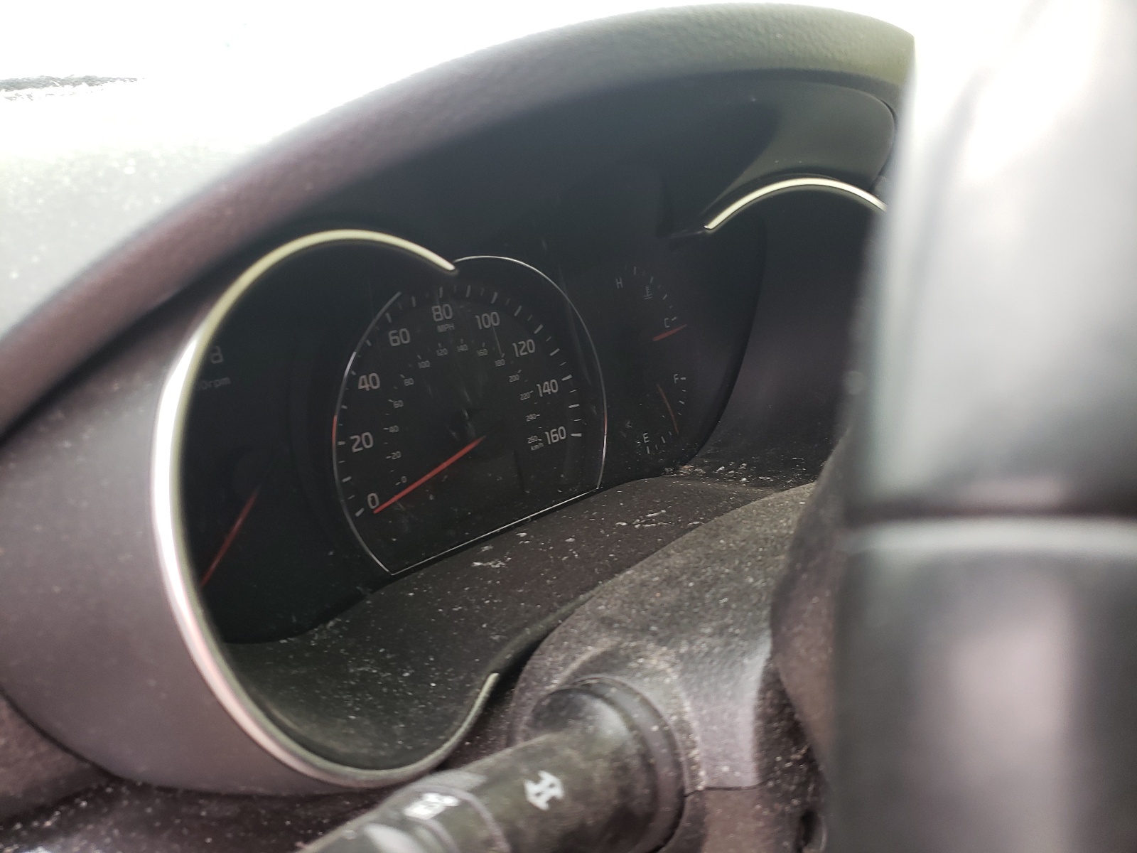 Photo 8 from auction – 2015 KIA SORENTO LX with VIN 5XYKT3A66FG627552