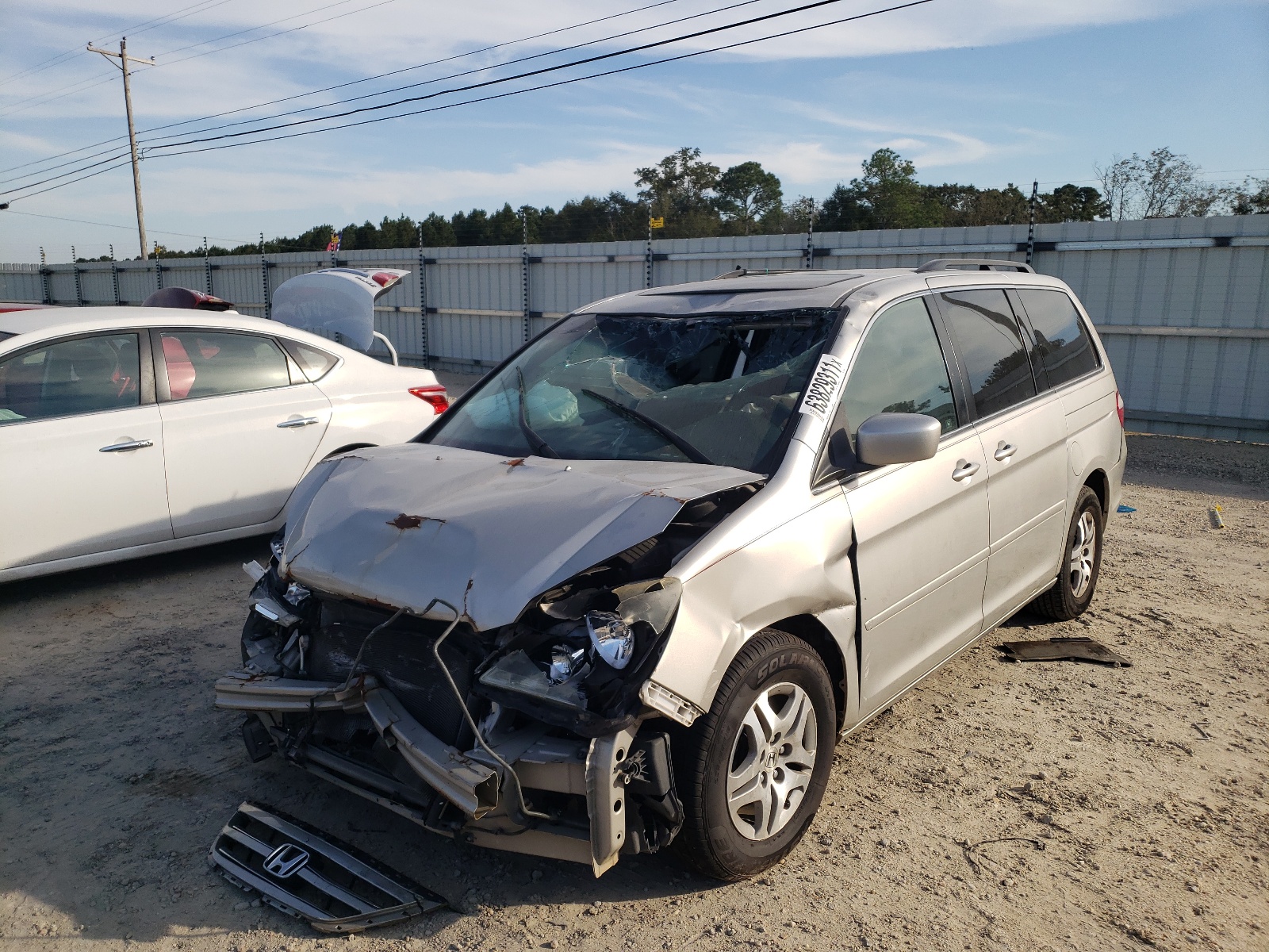 Photo 2 from auction – 2006 HONDA ODYSSEY EX with VIN 5FNRL38636B433203