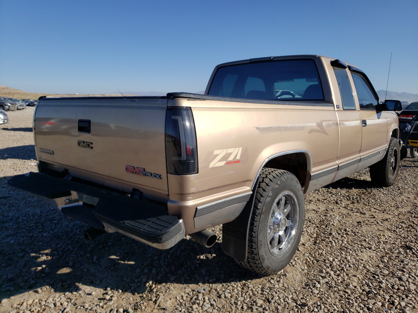 Photo 4 from auction – 1994 GMC SIERRA K15 with VIN 2GTEK19K2R1543975
