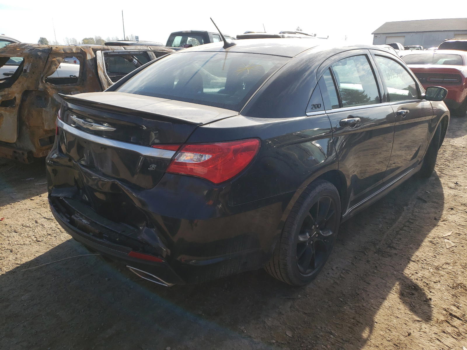 Photo 4 from auction – 2014 CHRYSLER 200 LIMITE with VIN 1C3CCBCG0EN164131