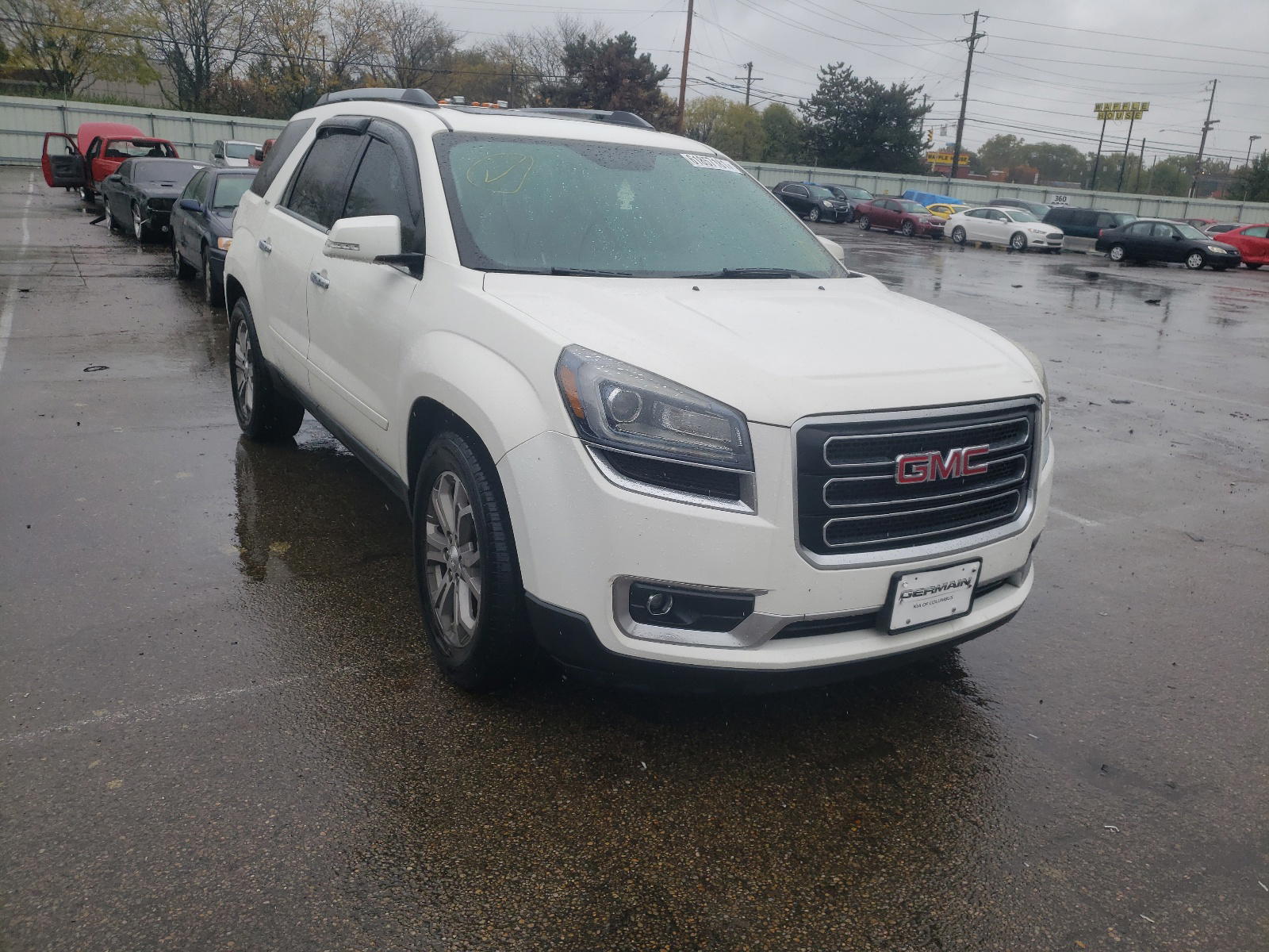 GMC ACADIA SLT 2015 with VIN 1GKKVRKD9FJ322190 - Photo from auction