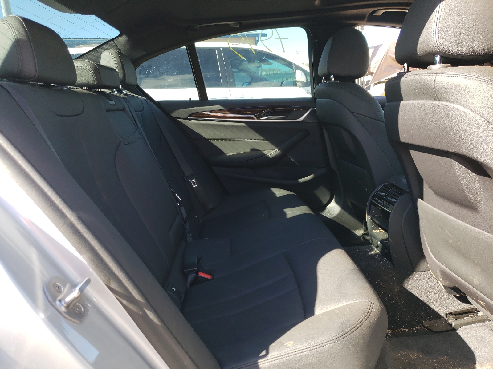 Photo 6 from auction – 2019 BMW 530E with VIN WBAJA9C51KB393265