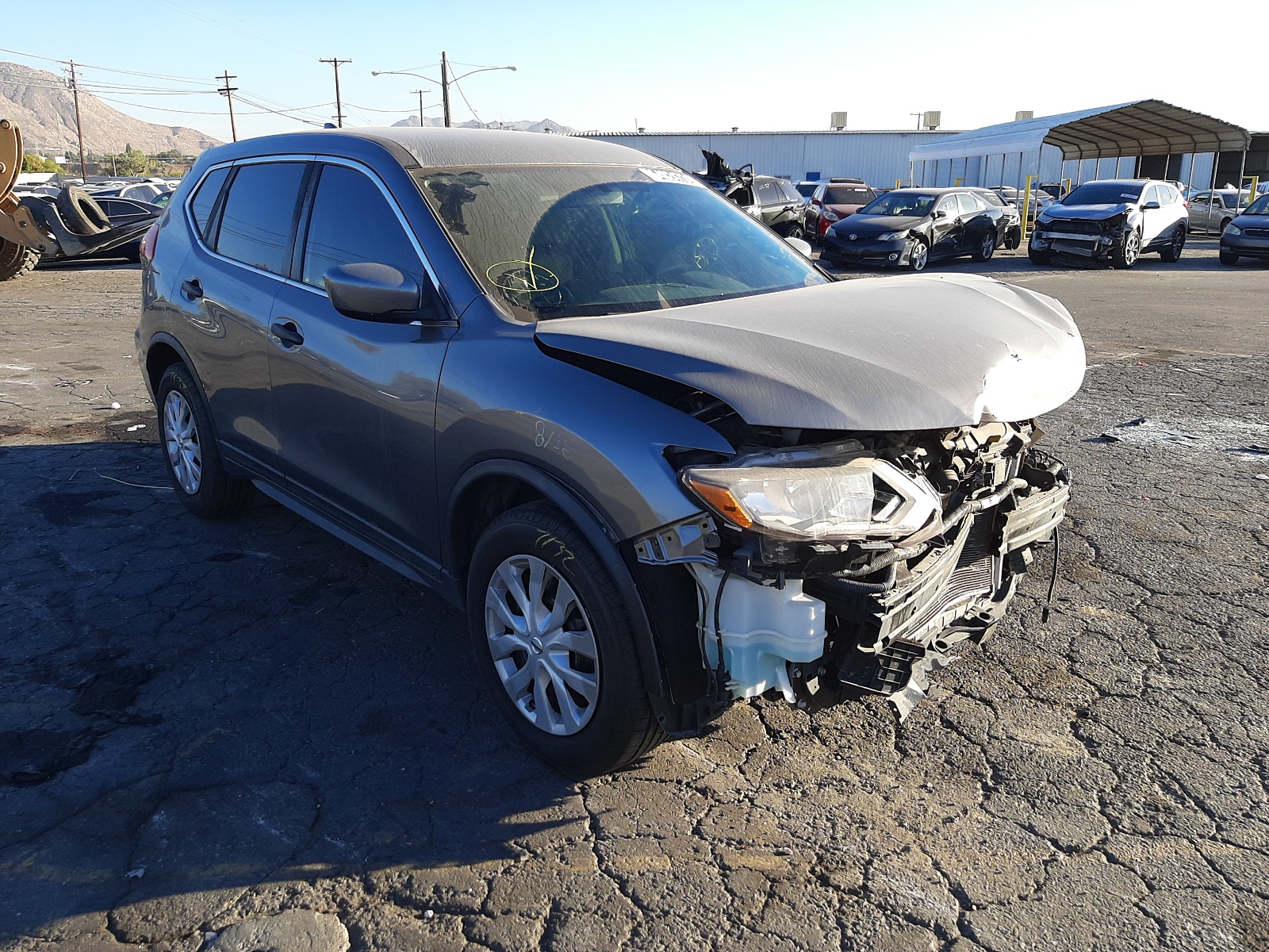 Photo 1 from auction – 2017 NISSAN ROGUE S with VIN KNMAT2MT6HP581678