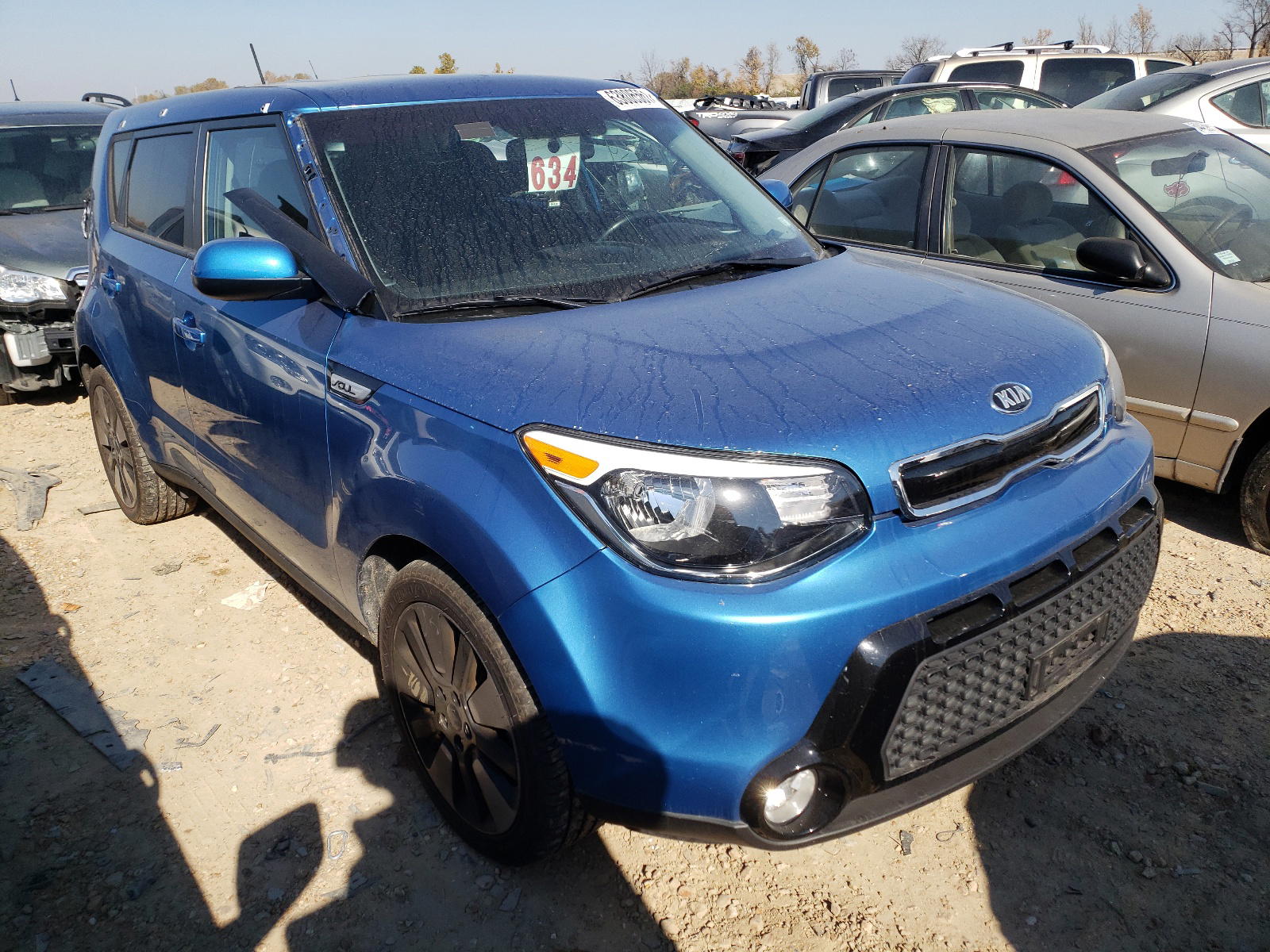 KIA SOUL + 2016 with VIN KNDJP3A56G7298938 - Photo from auction