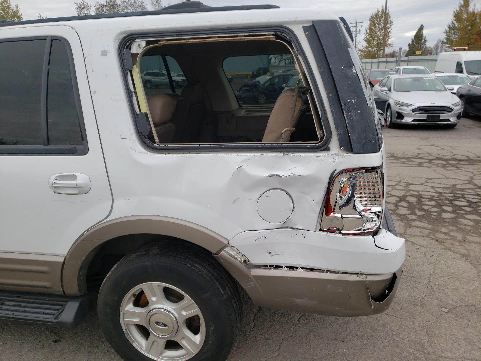 Photo 9 from auction – 2003 FORD EXPEDITION with VIN 1FMFU18L73LB03336