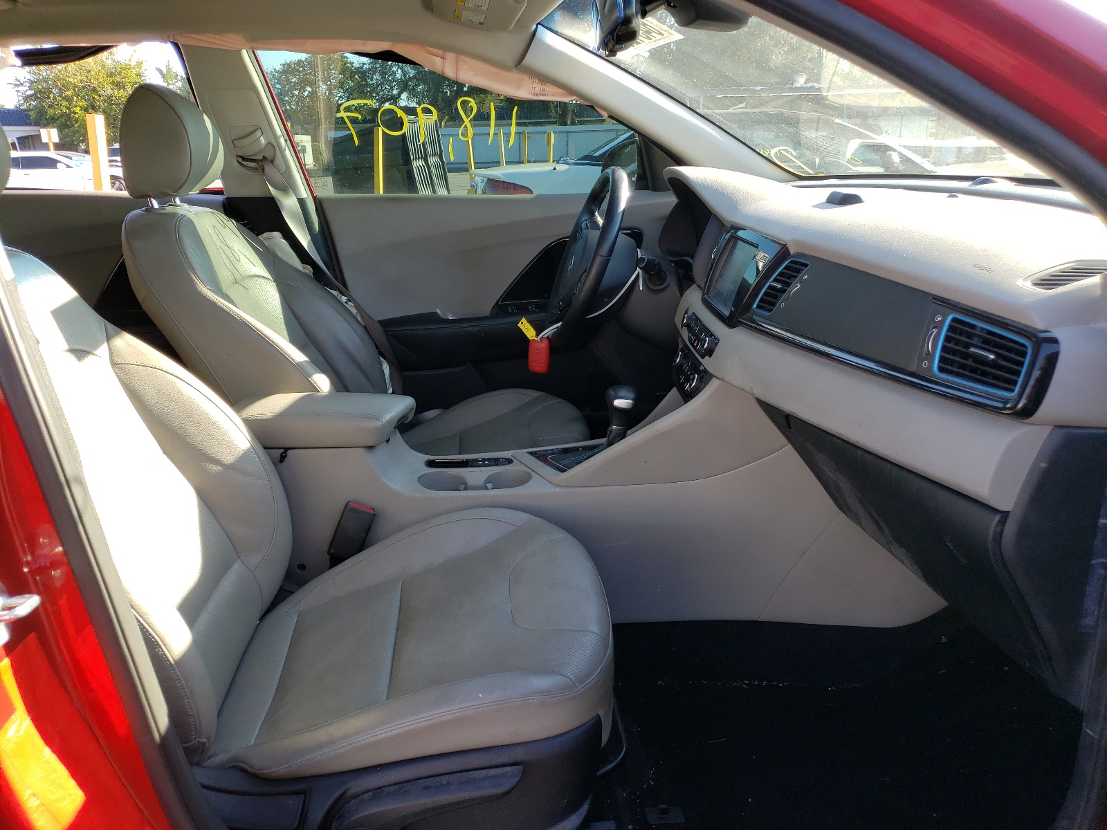 Photo 5 from auction – 2019 KIA NIRO EX PR with VIN KNDCC3LDXK5261291