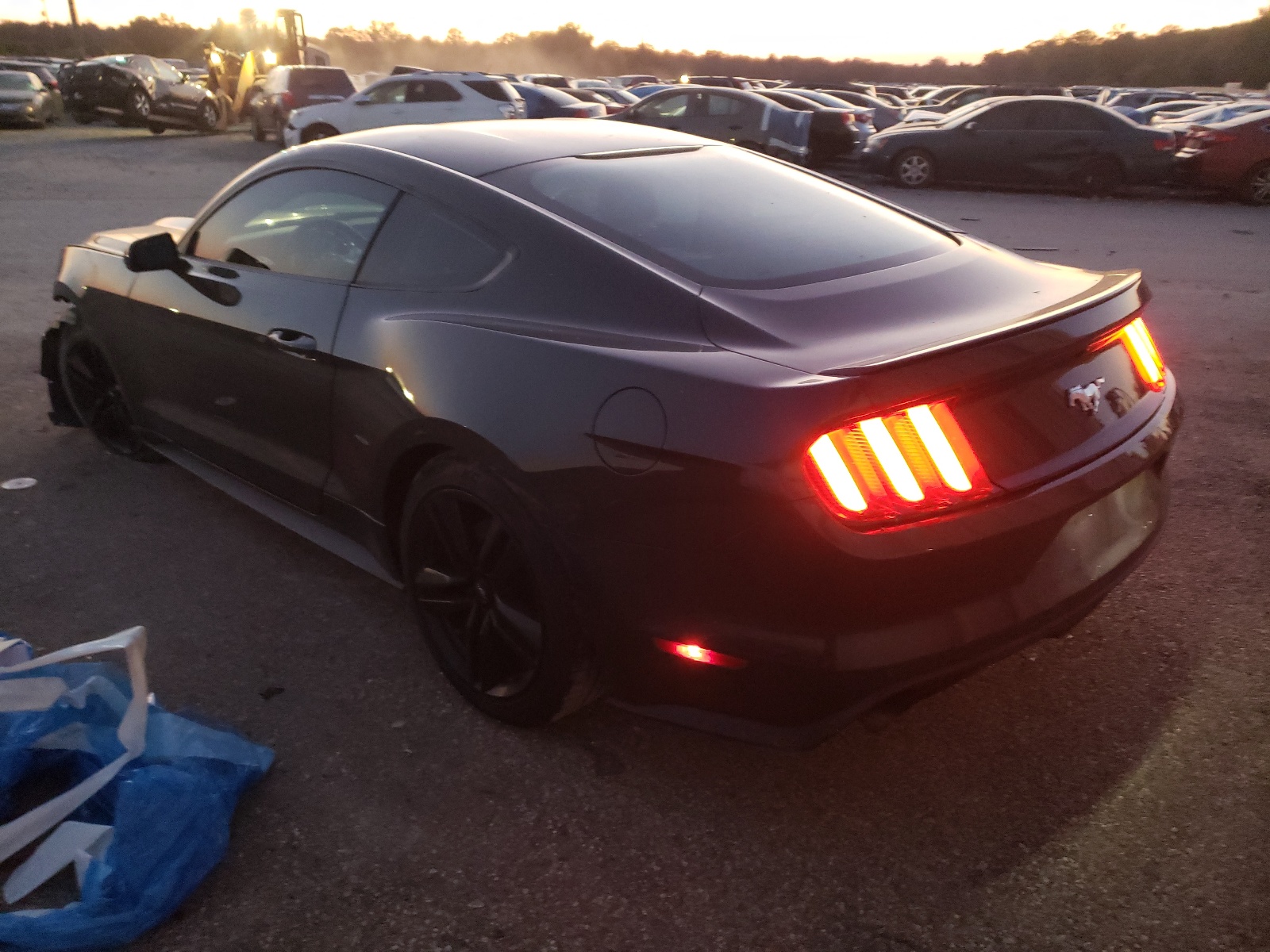 Photo 3 from auction – 2016 FORD MUSTANG with VIN 1FA6P8TH4G5305932