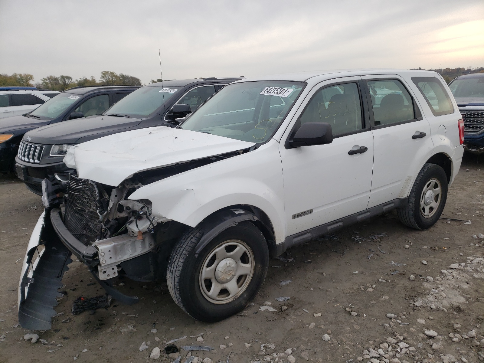 Photo 2 from auction – 2008 FORD ESCAPE XLS with VIN 1FMCU02Z48KB35538