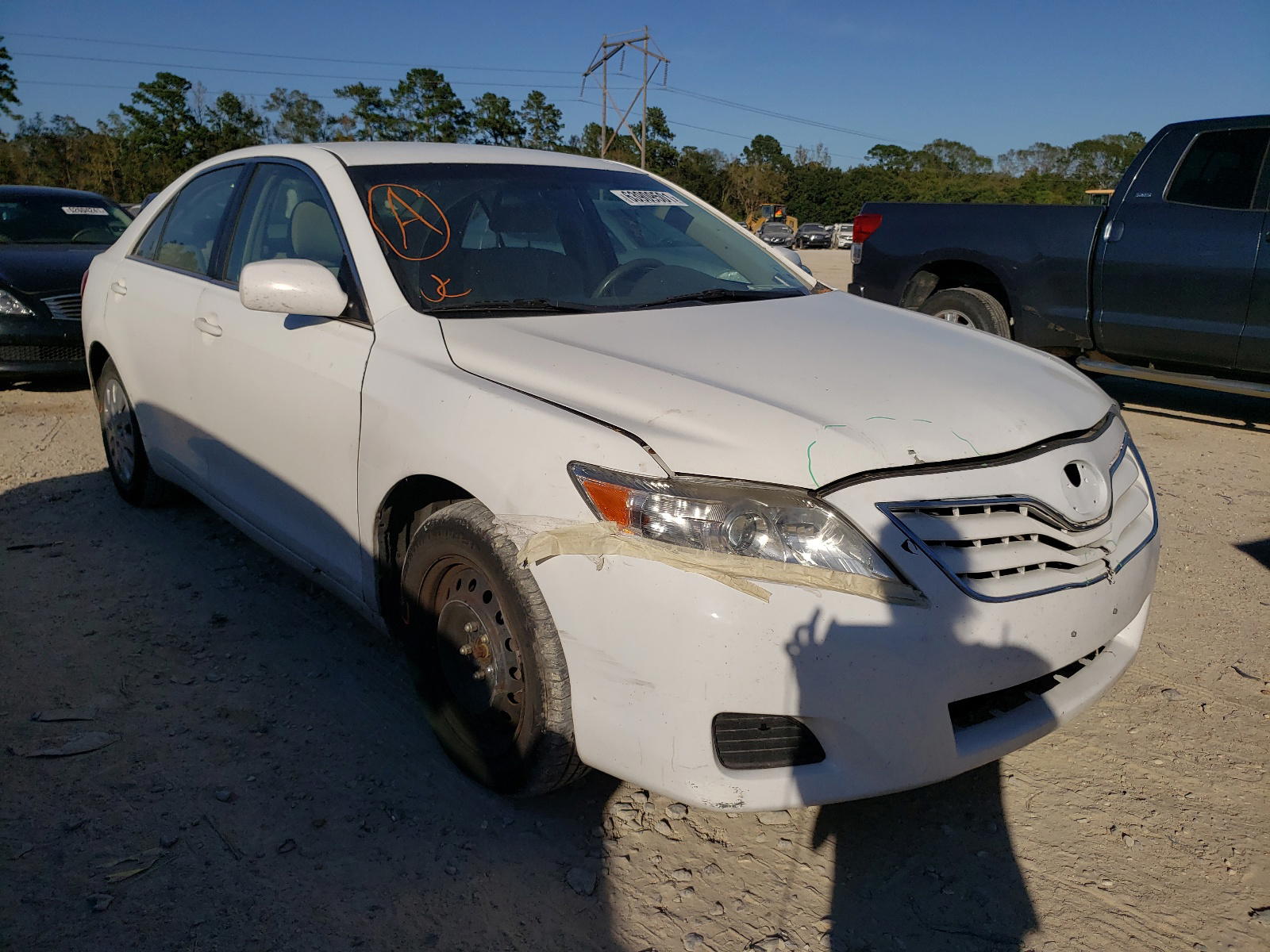 TOYOTA CAMRY 2011 with VIN 4T1BF3EK6BU683400 - Photo from auction