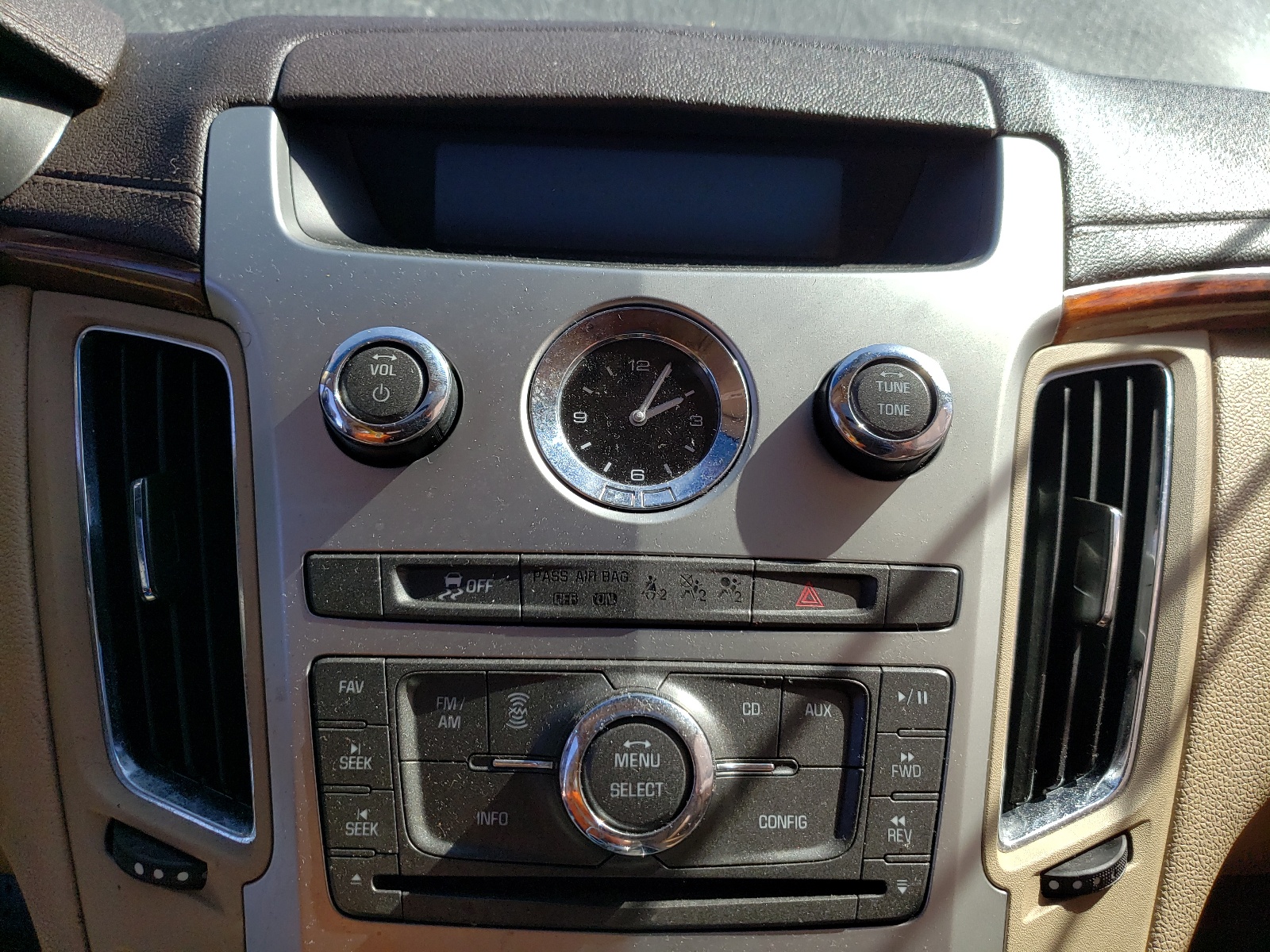Photo 9 from auction – 2012 CADILLAC CTS LUXURY with VIN 1G6DE8E55C0113312