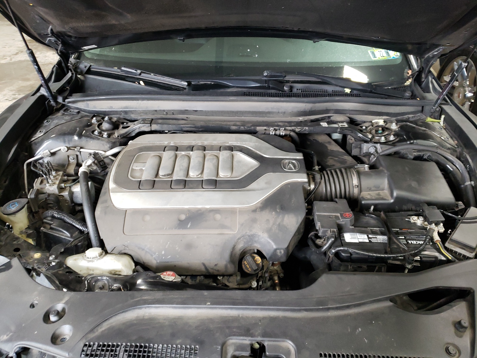Zdjęcie 7 z aukcji – 2015 ACURA RLX TECH z VIN JH4KC1F52FC000645