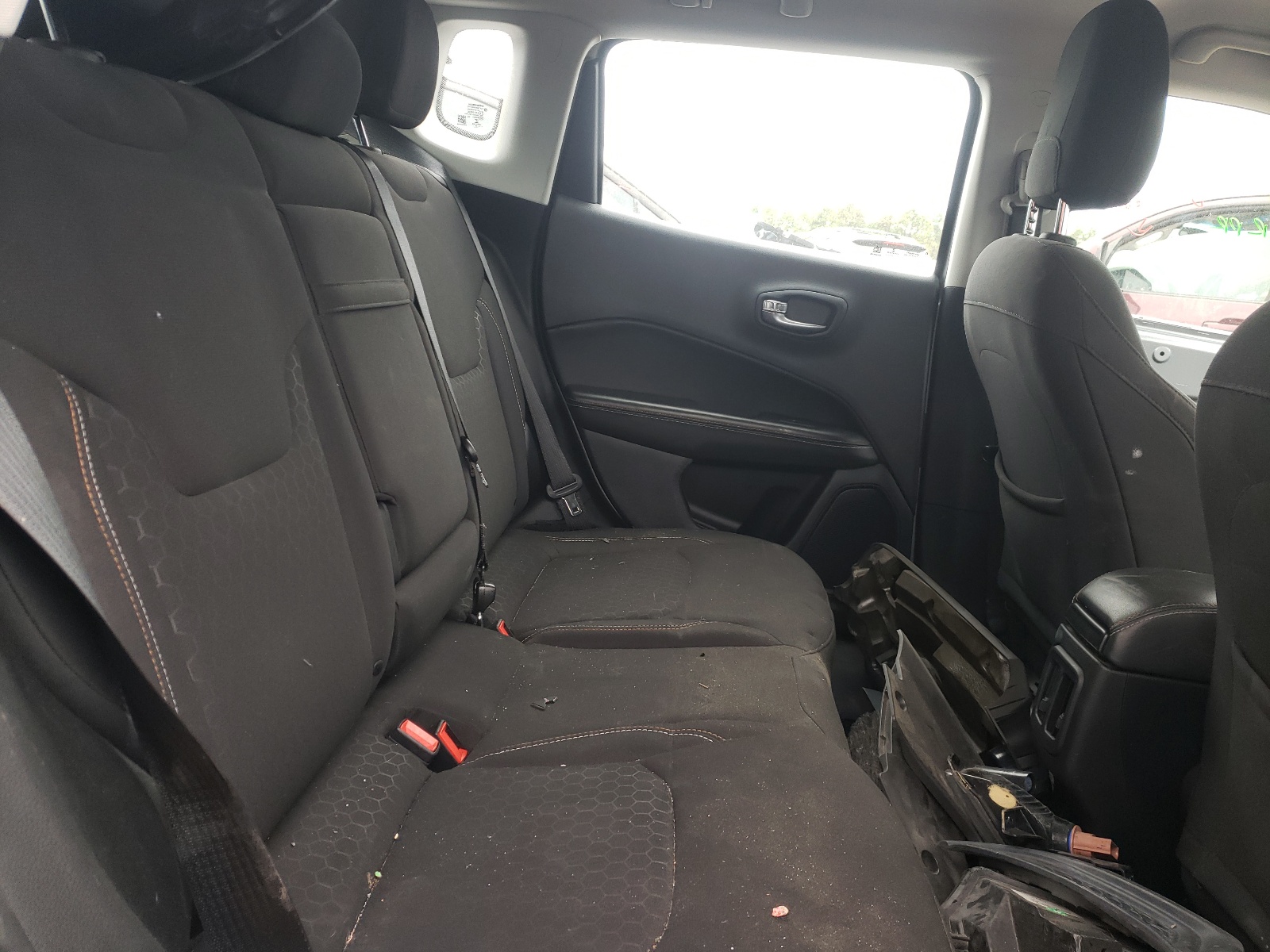 Zdjęcie 6 z aukcji – 2018 JEEP COMPASS SP z VIN 3C4NJCABXJT204541