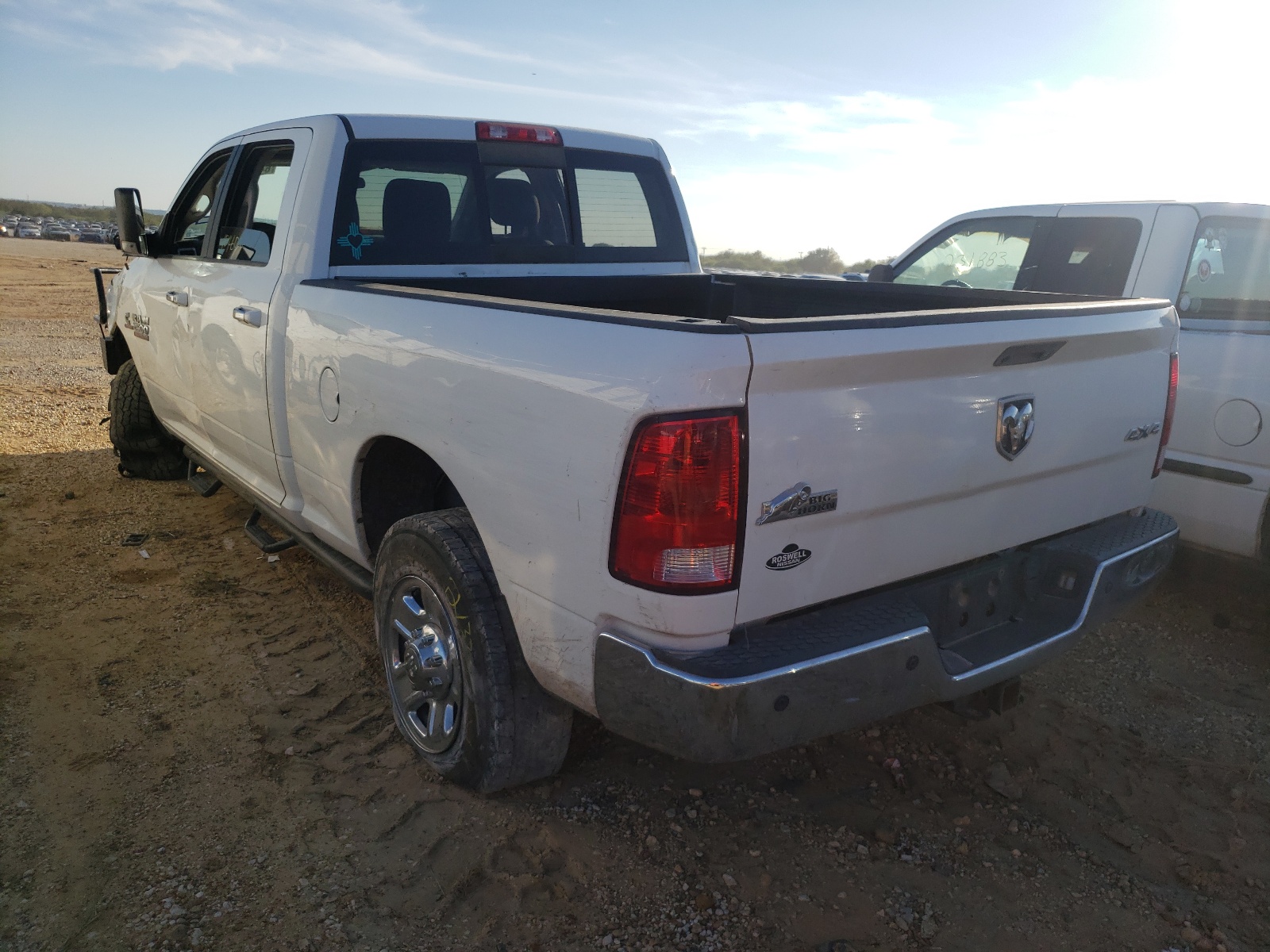 Zdjęcie 3 z aukcji – 2017 RAM 2500 SLT z VIN 3C6UR5DL2HG607279