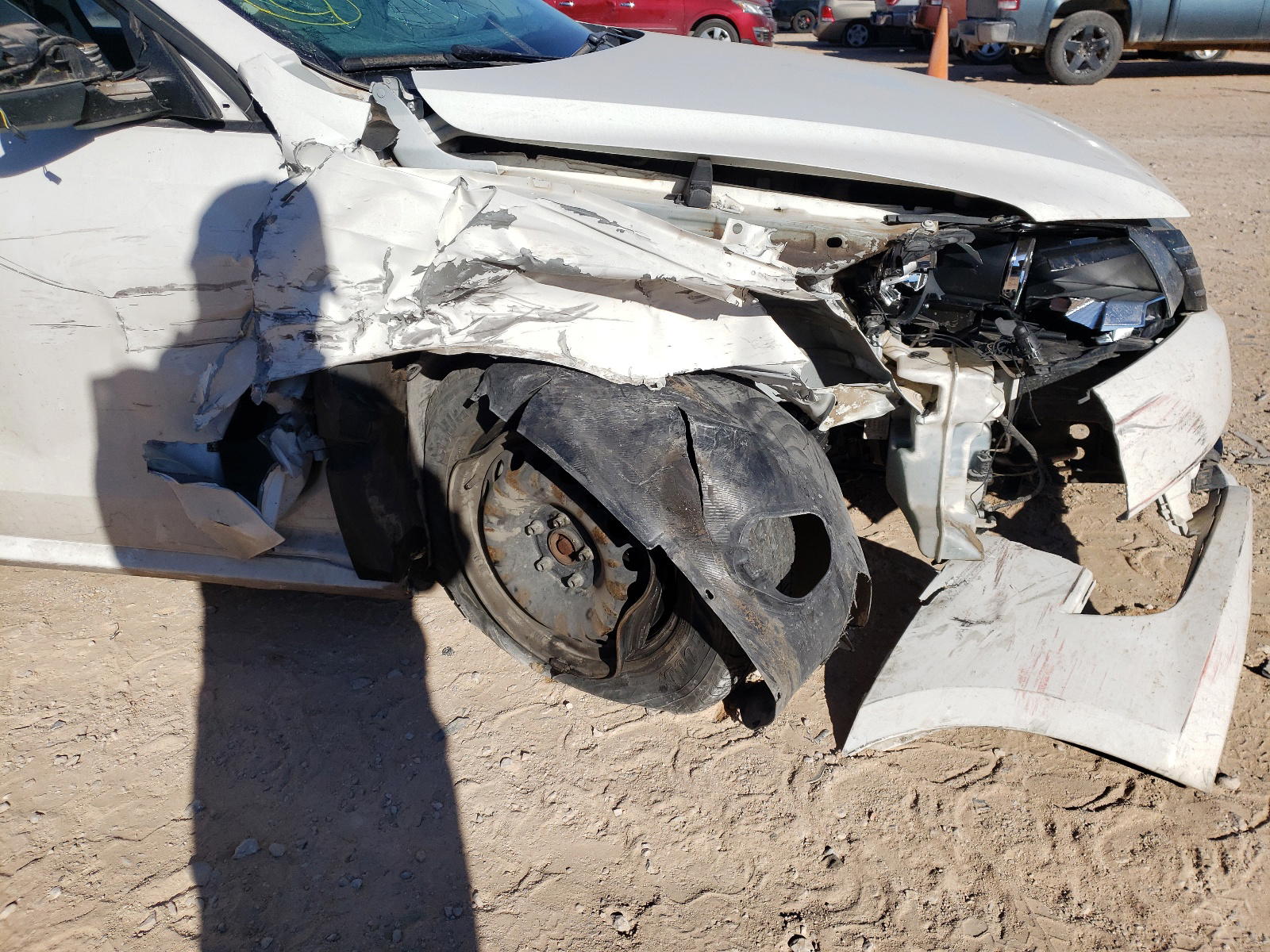 Photo 9 from auction – 2014 VOLKSWAGEN PASSAT S with VIN 1VWAP7A39EC002415