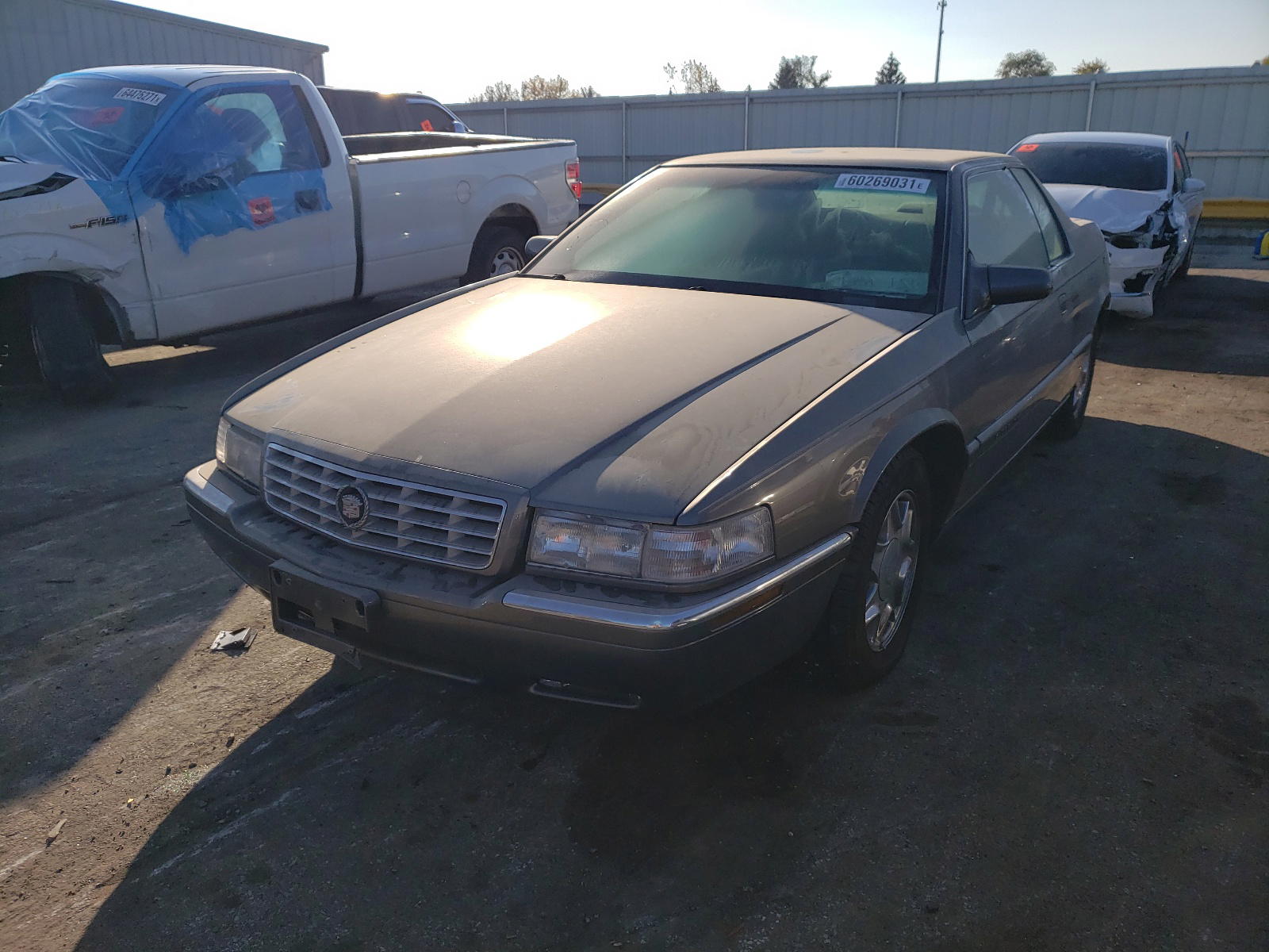 Photo 2 from auction – 1998 CADILLAC ELDORADO with VIN 1G6EL12Y2WU610816
