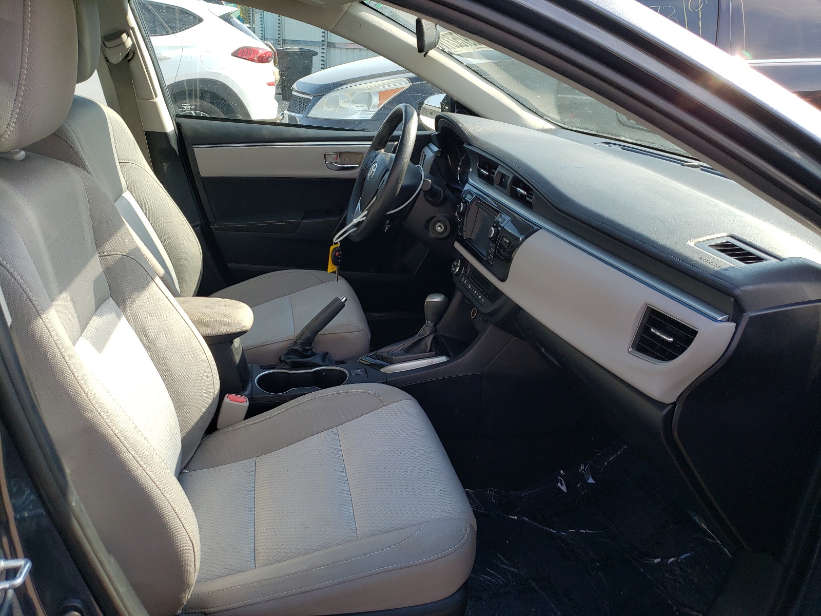 Photo 5 from auction – 2016 TOYOTA COROLLA L with VIN 2T1BURHE7GC604761