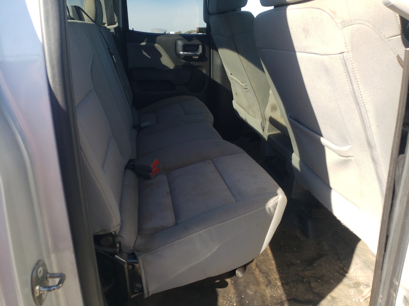 Photo 6 from auction – 2018 CHEVROLET SILVERADO with VIN 1GC2KUEG8JZ252480