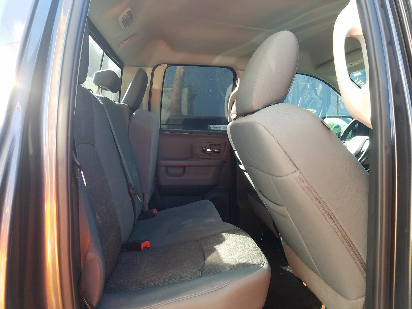 Photo 6 from auction – 2015 RAM 1500 SLT with VIN 1C6RR7GTXFS696358