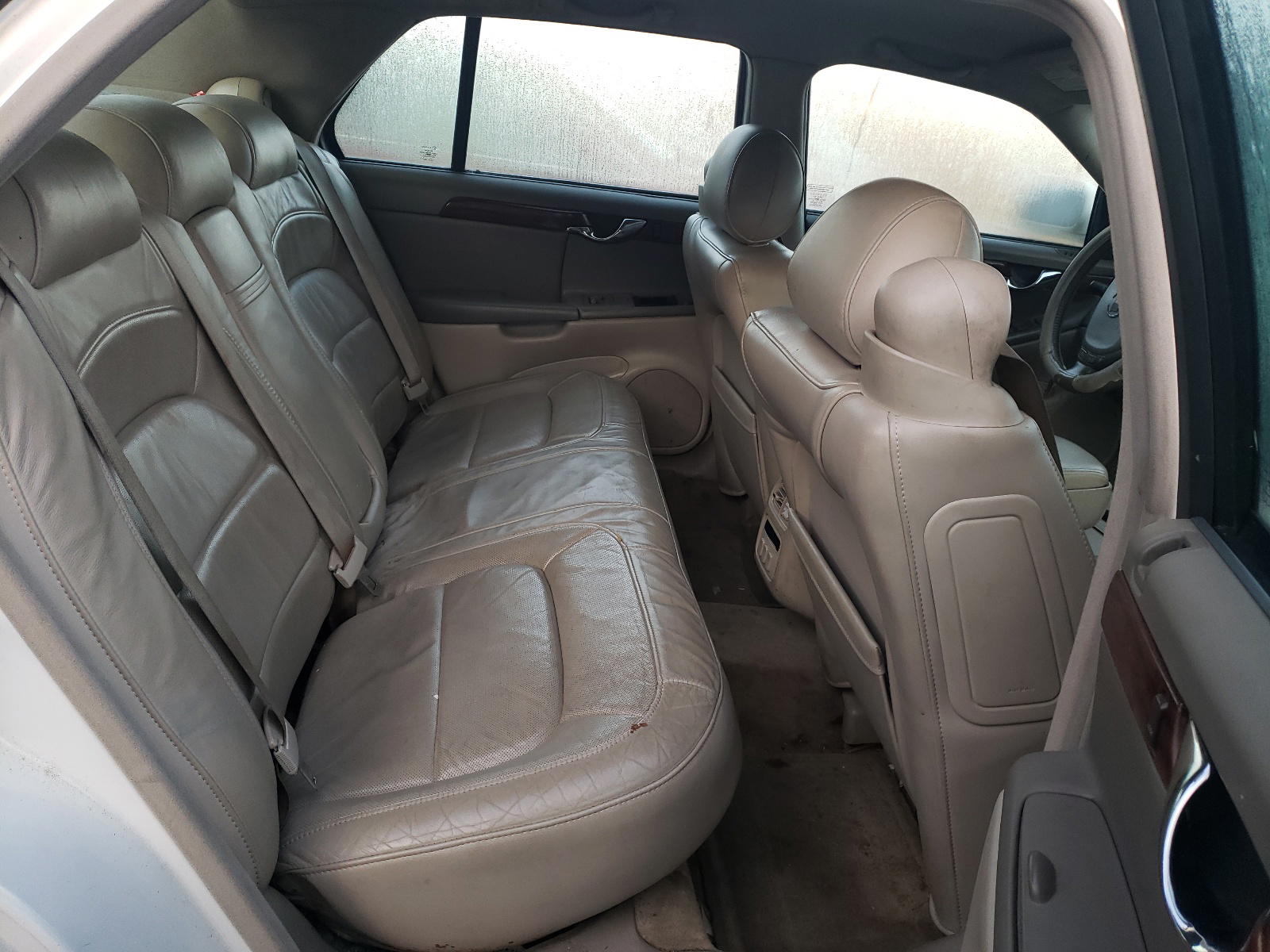 Photo 6 from auction – 2004 CADILLAC DEVILLE with VIN 1G6KD54Y34U154097