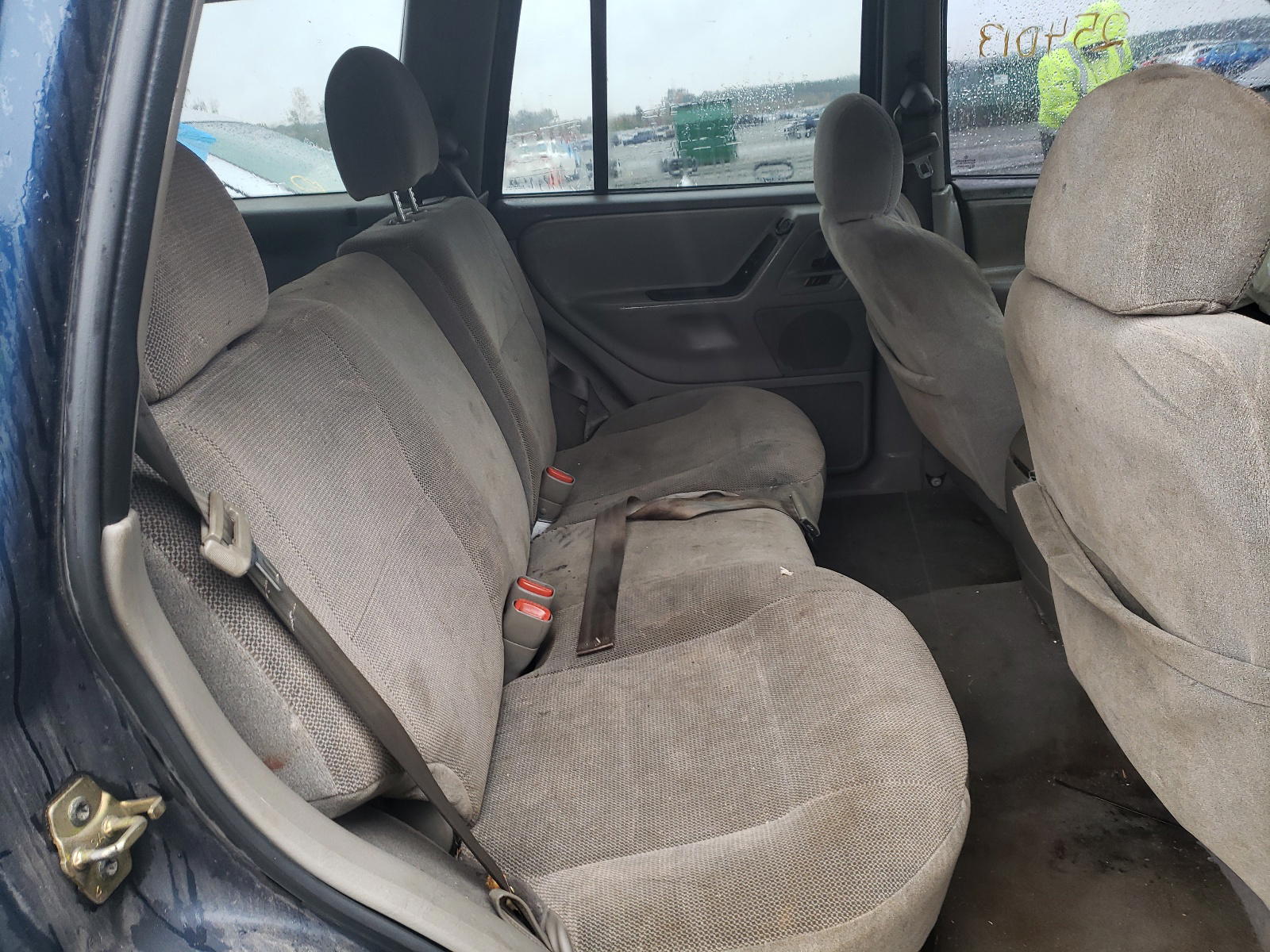 Photo 6 from auction – 2001 JEEP GRAND CHER with VIN 1J4GX48S91C690252