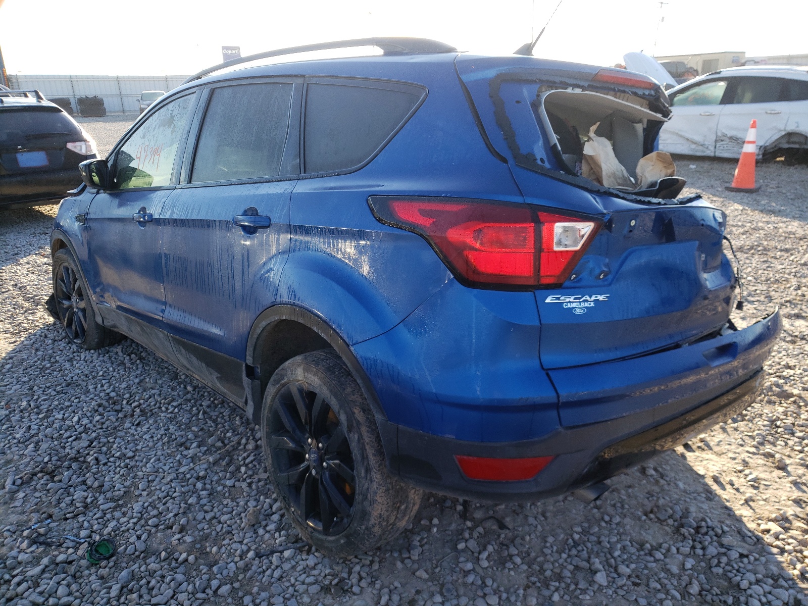 Photo 3 from auction – 2019 FORD ESCAPE SE with VIN 1FMCU0GD2KUB05317