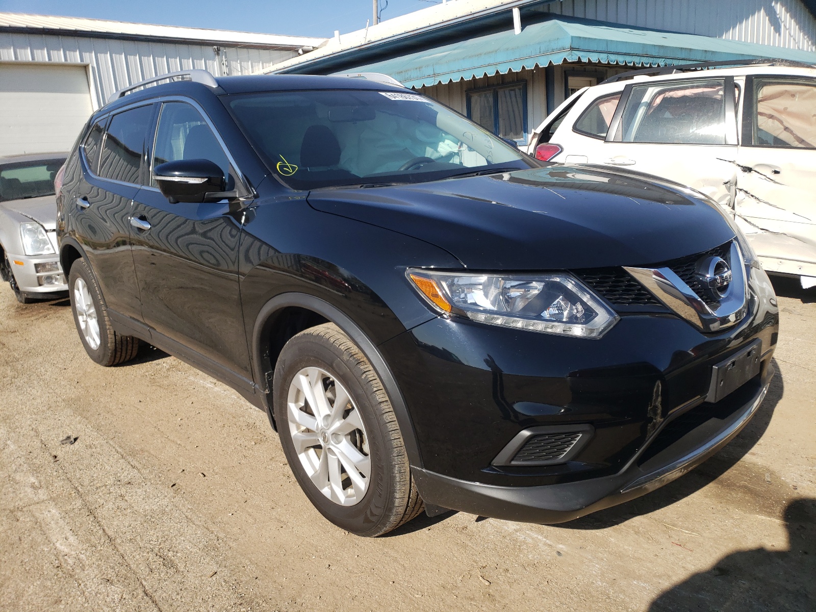 NISSAN ROGUE S 2015 z numerem VIN KNMAT2MT8FP562563 - Zdjęcie z aukcji
