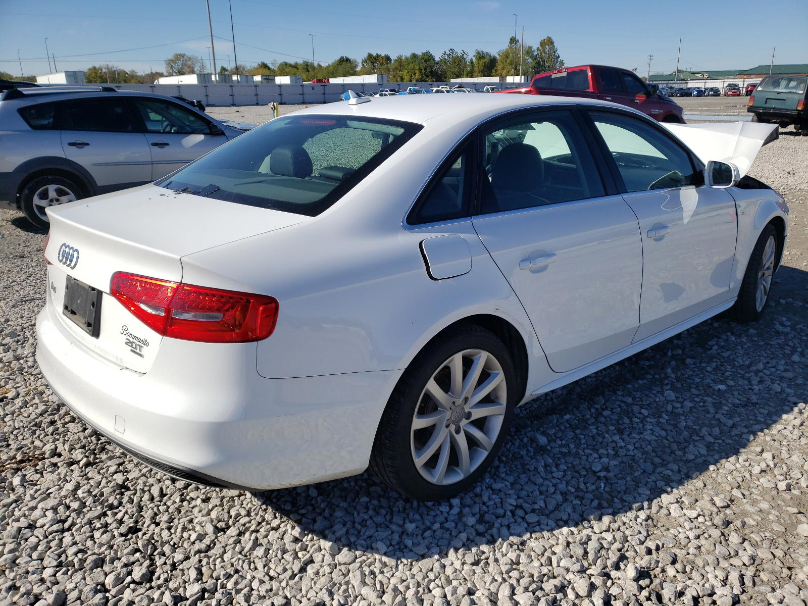 Photo 4 from auction – 2014 AUDI A4 with VIN WAUBFAFL7EN030294