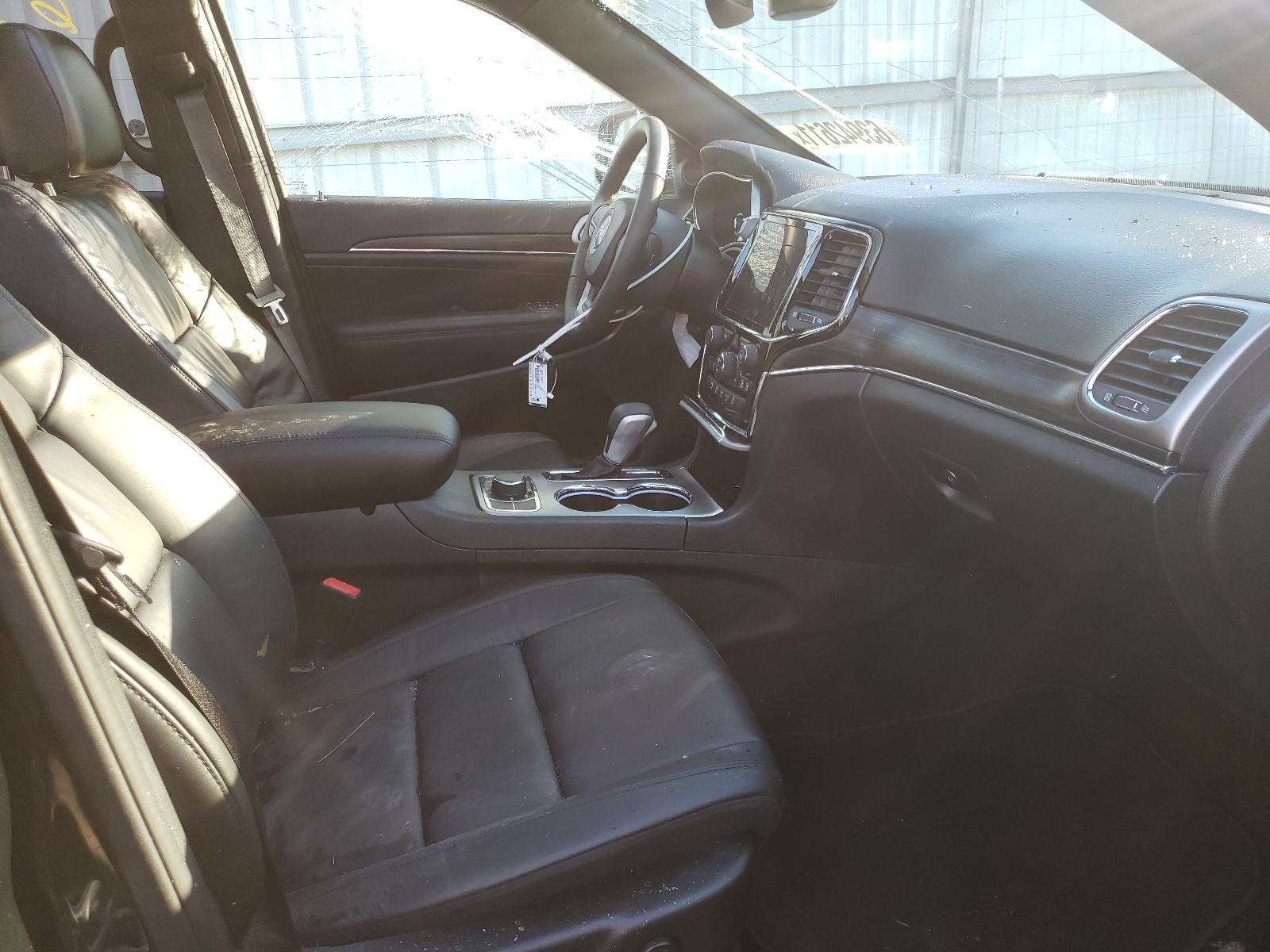 Photo 5 from auction – 2021 JEEP GRAND CHER with VIN 1C4RJFBG3MC774197