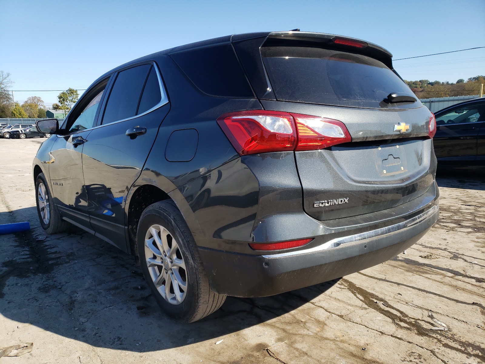 Photo 3 from auction – 2018 CHEVROLET EQUINOX LT with VIN 2GNAXJEV8J6312559